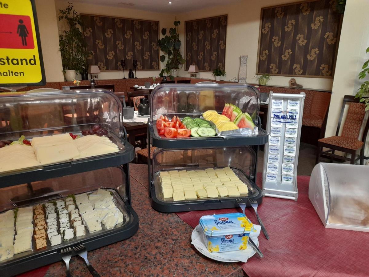 Mucha Ohg Hotel Sembziner Hof Klink Εξωτερικό φωτογραφία